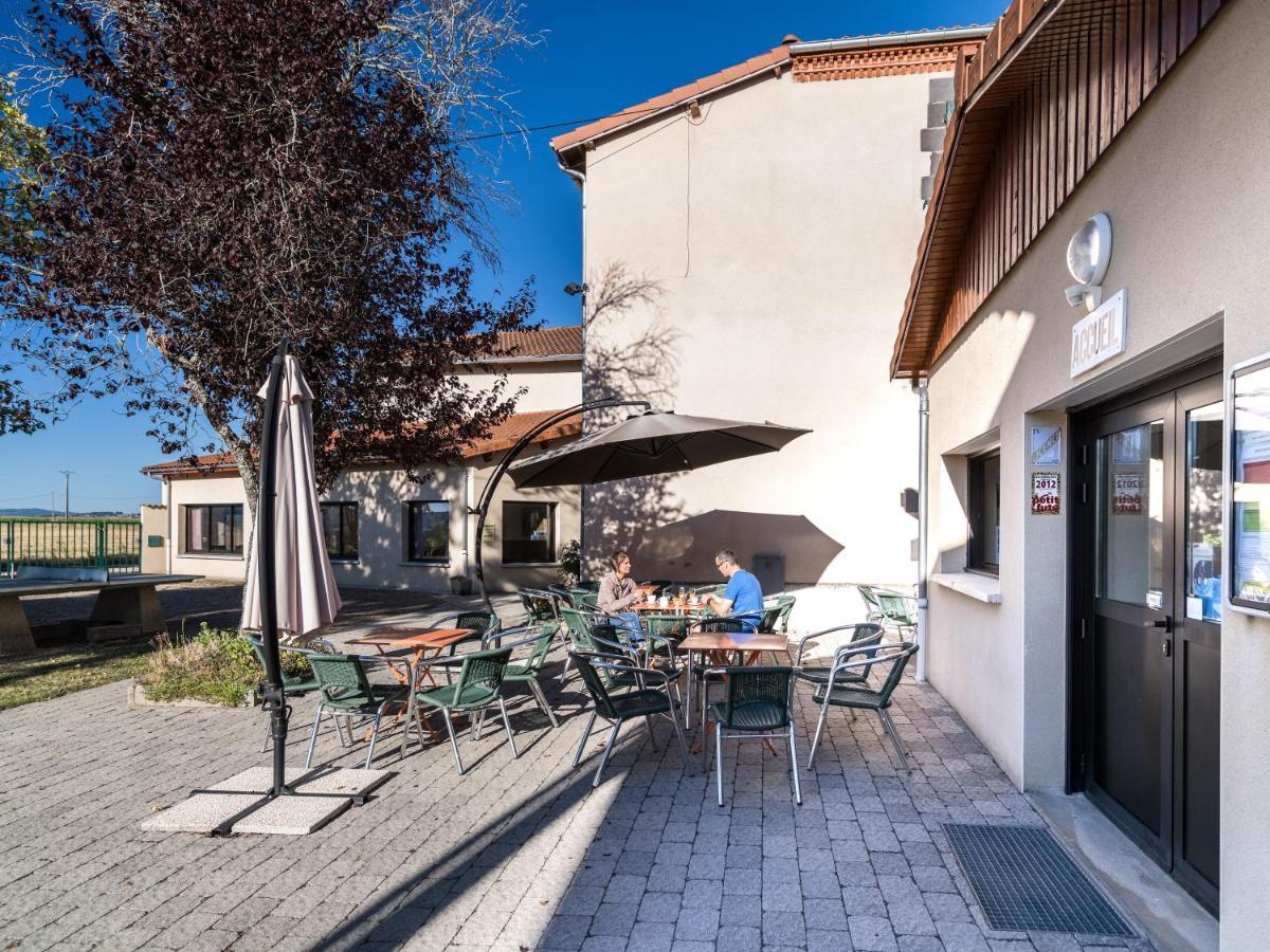 Hotel Les Quatre Vents Courpiere Exterior foto